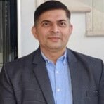 <b>Aviral Kumar Tiwari</b><br>Indian Institute of Management Bodh Gaya, India
